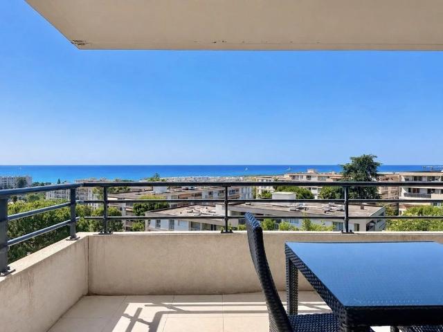 Appartement de 3 pièces de luxe en vente à Nice, Provence Alpes Côte d'Azur