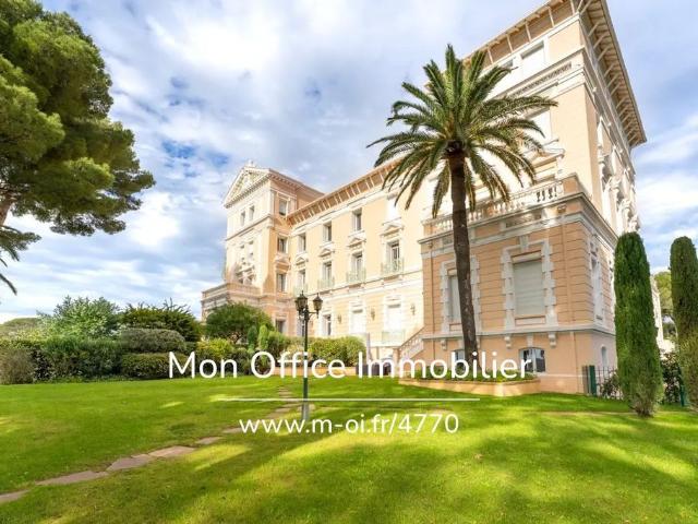 Appartement de 3 pièces de luxe en vente à Saint Raphaël, France
