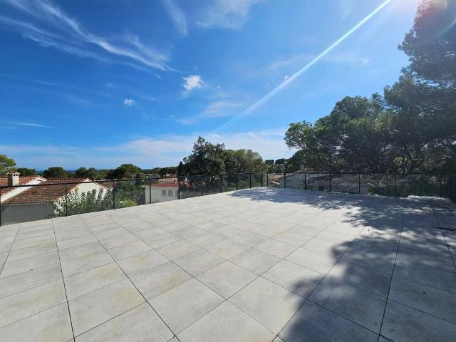 Appartement de 3 pièces de luxe en vente à Saint Raphaël, Provence Alpes Côte d'Azur