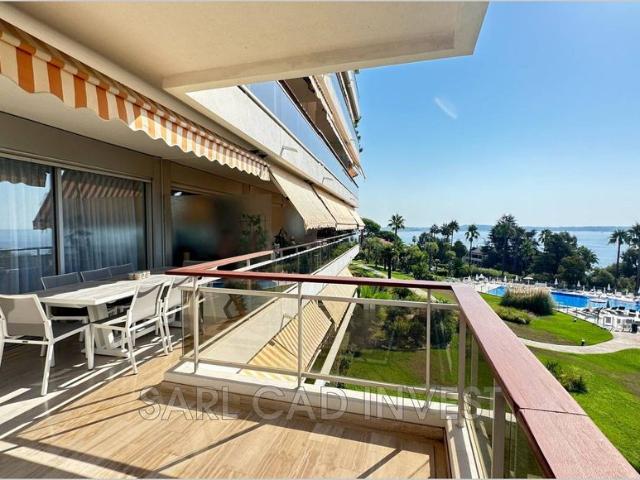 Appartement de 3 pièces de luxe en vente à Vallauris, France