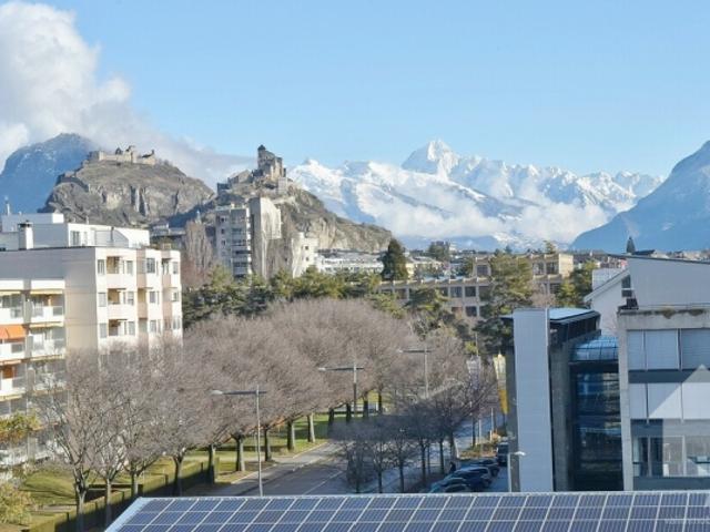 Appartement de 3.5 pces au rez avec une place de parc