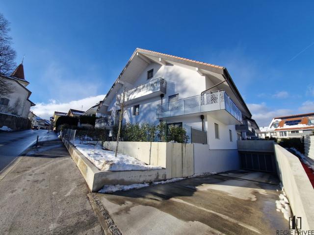 Appartement de 3.5 pièces au rez CH 1188 Gimel, Grand Rue 9 CHF 2'596. /mois + ch
