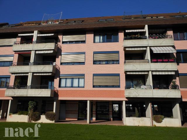 Appartement de 3.5 pièces au 1er étage d'env. 78m2.