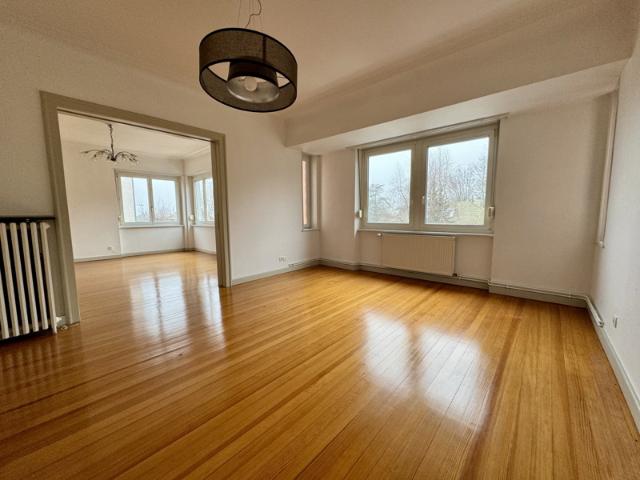 Appartement de type F5 130 m2 avec deux garages et deux terr