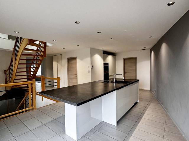 APPARTEMENT DE TYPE F6 SUR ESSERT