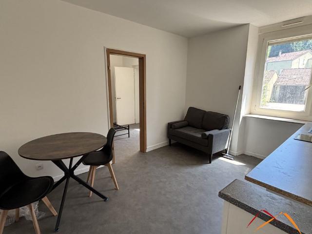 Appartement de type F2 meublé TOUTES CHARGES INCLUSES