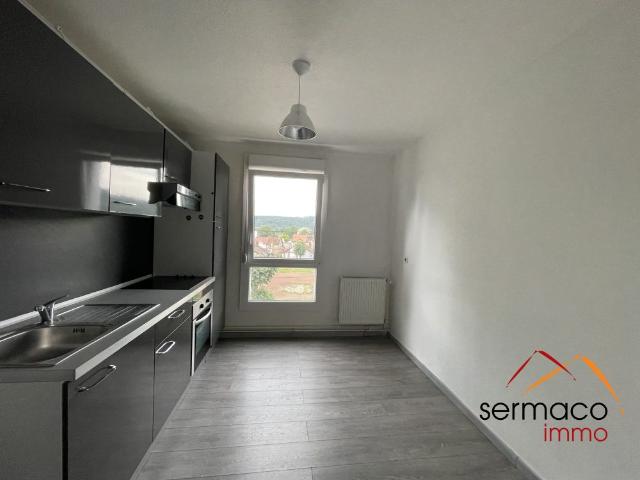 Appartement de type F2 avec balcon