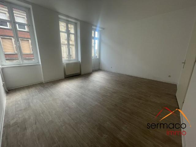 Appartement de type F2 avec balcon