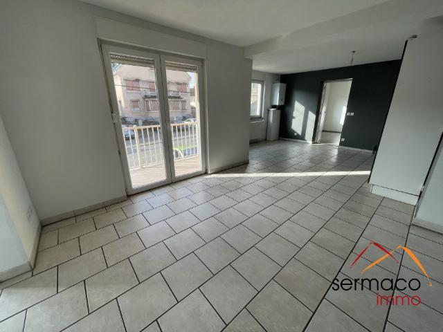 Appartement de type F3 avec parking et balcon