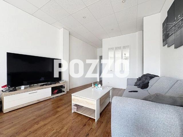 APPARTEMENT DE TYPE F3 A LOUER DANS UN BEL IMMEUBLE CHERBOURGEOIS EN HYPER CENTRE
