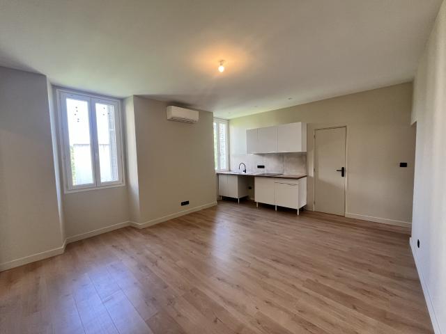 Appartement de type T2 neuf non meublé Centre ville au calme