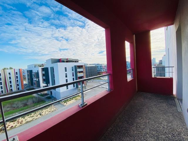 Appartement de type T2 avec balcon et parking dans résidence sécurisée Montaudran