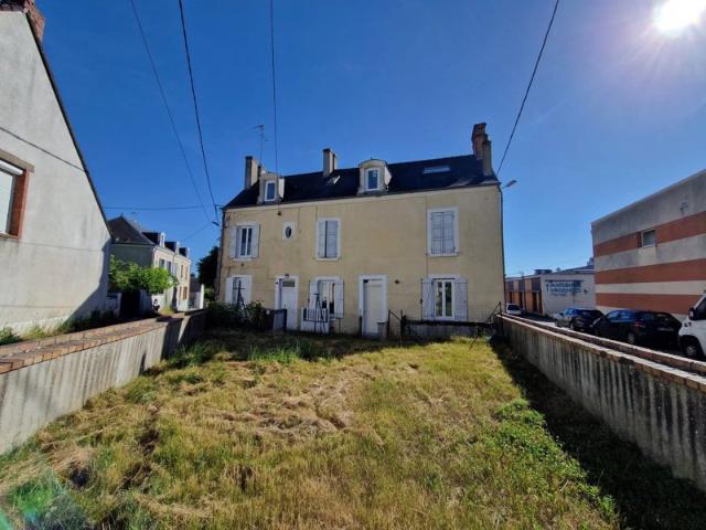 appartement de type T3 meublé 45m² + parking