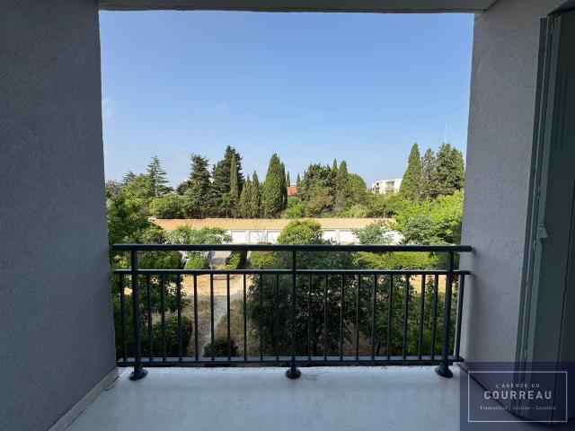 Appartement de Type T3 57 m2 avec Terrasse et Cellier