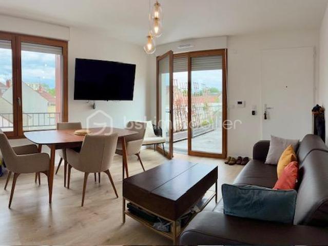 Appartement de type 2, 42m2 habitable avec terrasse privative + parking