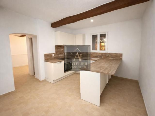 Appartement de type 2 avec cave à Cuers centre ville