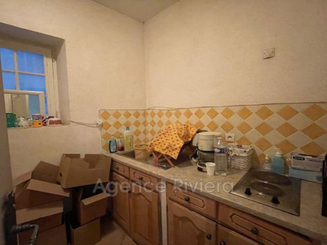 APPARTEMENT DE TYPE 2 DE 47 M² À LA CIOTAT EN ANGLE DONC très