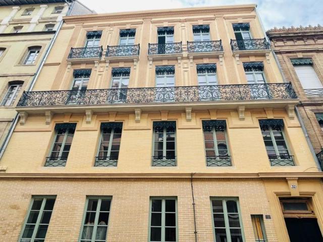 Appartement de type 2 de 55 m2 3ème étage avec balcons indiv