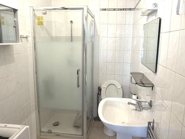 Appartement de type 2 en rez de chaussée à Violès