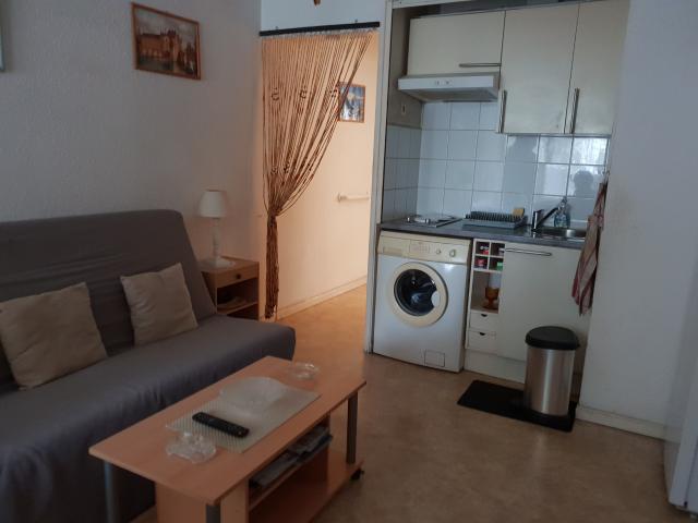 Appartement de type 2 traversant avec parking privatif