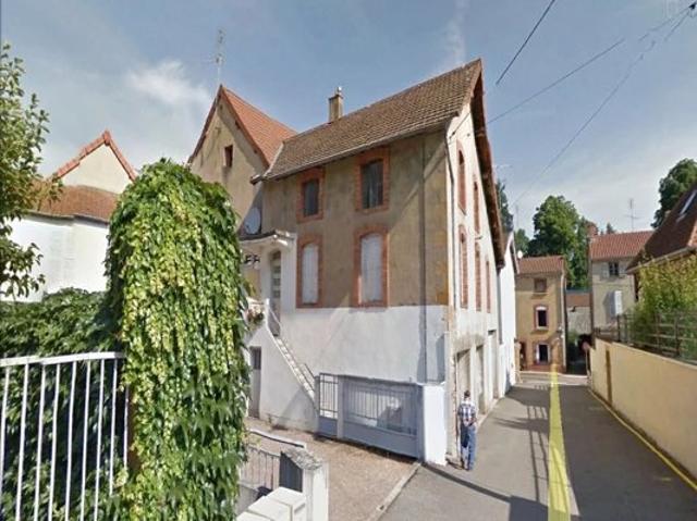 Appartement de type 3 1er étage:Proche commerces