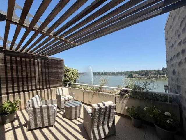 Appartement de type 3 avec vue sur l'étang
