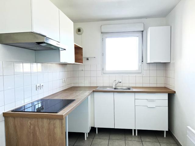 Appartement de type 3 avec parking couvert Résidence sécurisée