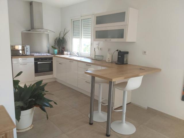 Appartement de type 3 dans hameau calme à Muratello