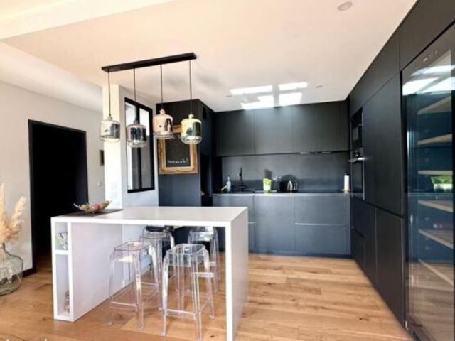 Appartement de Type 3 de 62 m2 entièrement rénové à ST JEAN
