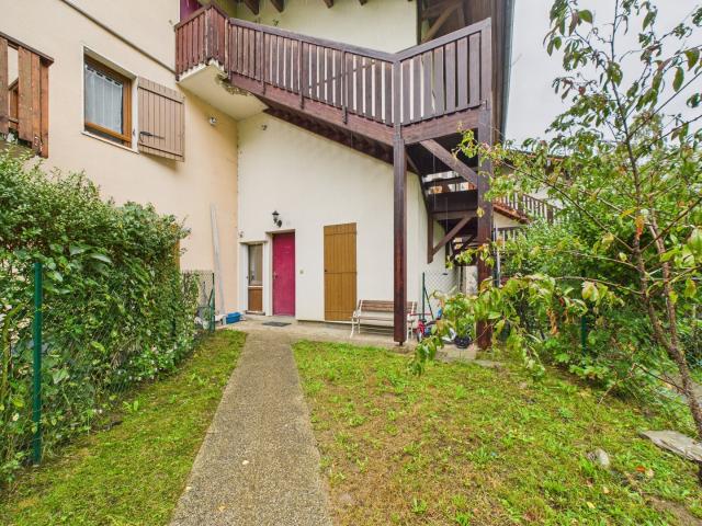Appartement de type 3 entièrement rénové secteur calme Chambéry 74 m2