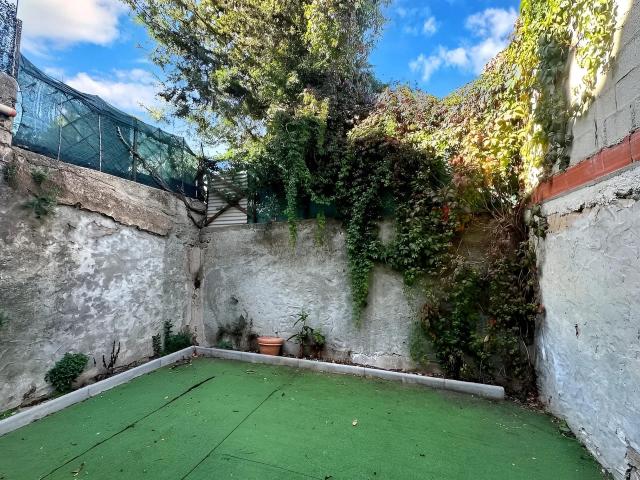 Appartement de Type 3 en rez de chaussée avec cour extérieure