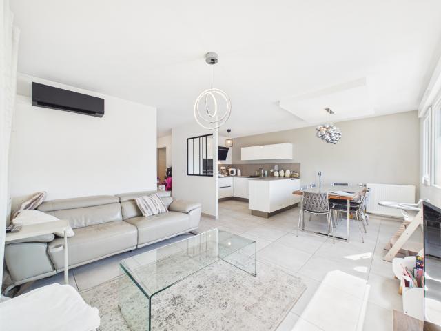 Appartement de type 4 Vue degagée La Ravoire 84 m2