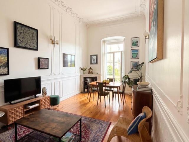 RARE APPARTEMENT DE CARACTERE 4 PIÈCES PALACE MENTON