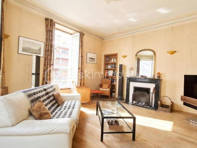 Appartement de caractère 5 pièces 142m²