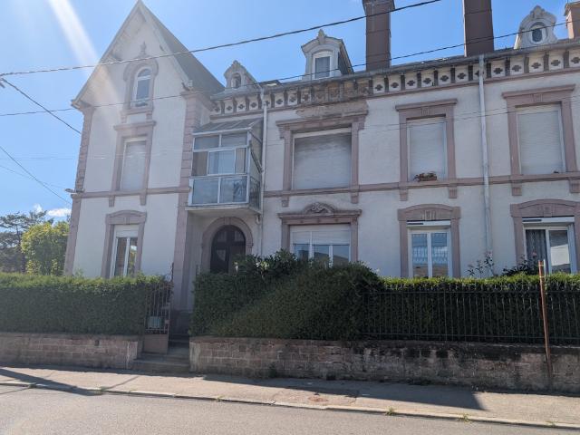 Appartement de caractère 60 m2 avec extérieur ? Proche gare et commerces