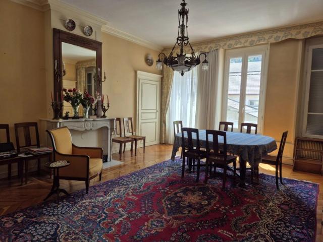 APPARTEMENT DE CARACTERE