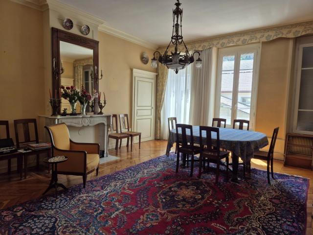 APPARTEMENT DE CARACTERE