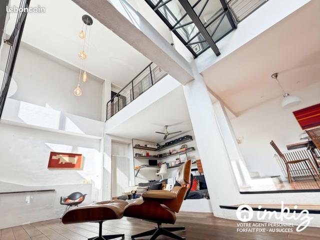 Appartement de caractère, calme, lumineux