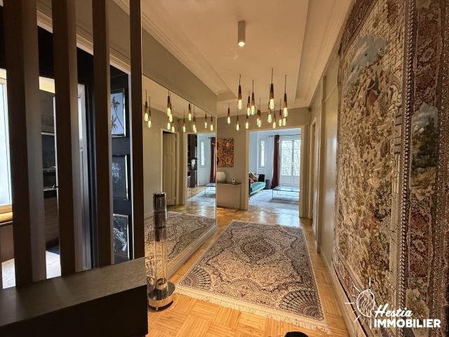 Appartement de caractère A VENDRE vue panoramique sur Place d'Erlon
