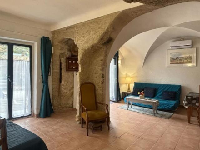 Appartement de caractère au coeur du Parc Naturel Régional du Luberon
