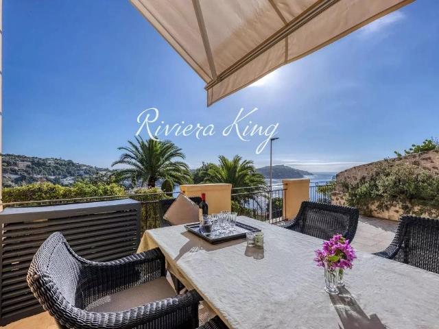 Appartement de caractère avec terrasse panoramique et studio. 84m² Villefranche sur Mer