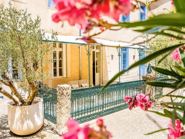Appartement de caractère avec cour 165m² Carcassonne
