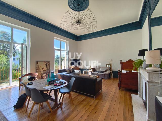 Appartement de caractère en plein coeur de Marmande 103m²