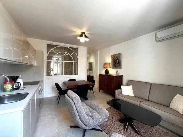 Appartement de charme 2 pieces, meublé quartier de l'Hauture