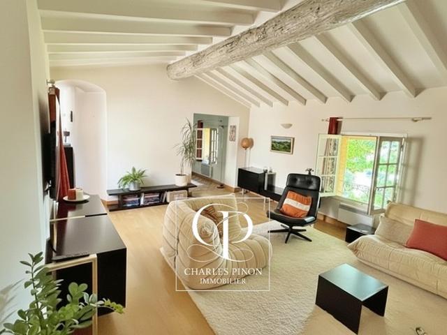 Appartement de charme – 93 m² – Garage AIX EN PROVENCE 13
