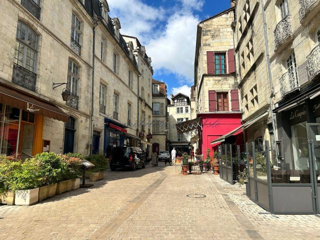 Appartement De Charme Centre Historique 75m² Périgueux