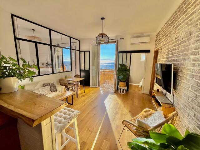 Appartement de Charme aux Portes de Monaco avec Vue Panoramique