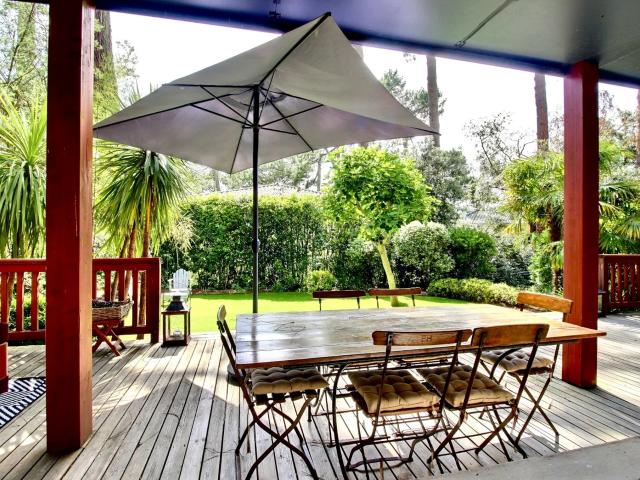 Appartement de charme avec terrasse et jardin privatif