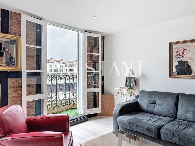 Appartement de charme avec vue sur la Nive au coeur du Petit. 69m² Bayonne