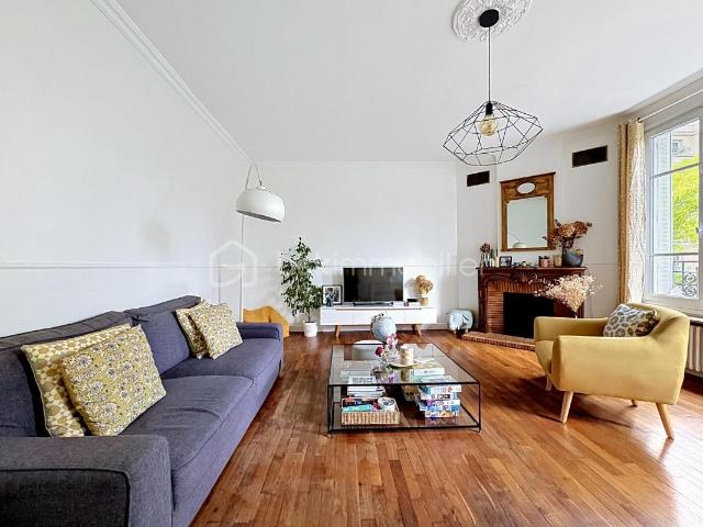 Appartement de charme entièrement rénové cachet de l’ancien & prestations modernes